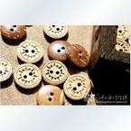 Coconut buttons, 1.5cm x 1.5cm x 0.2cm, 5pieces